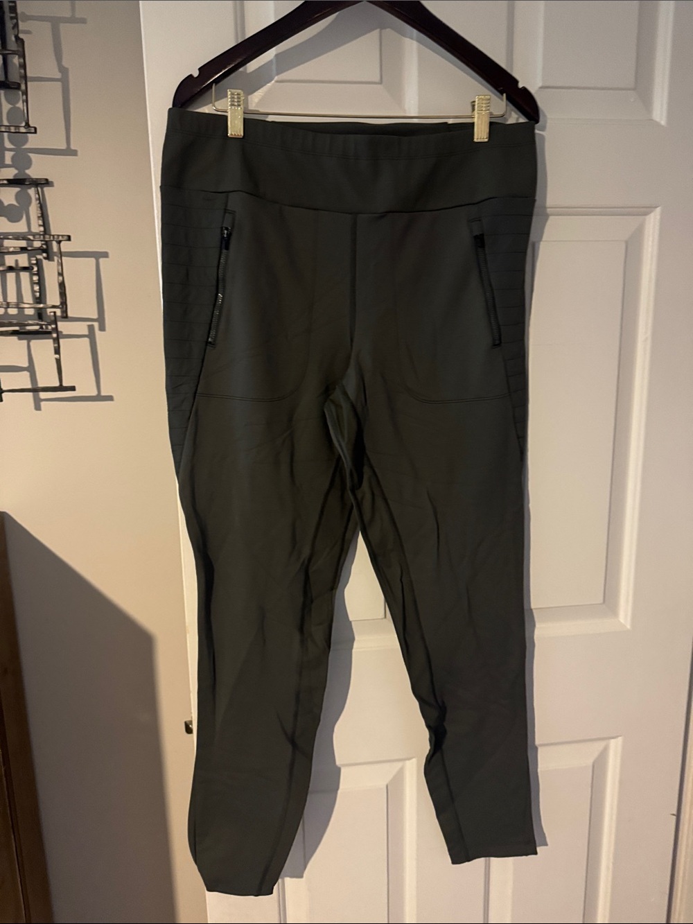 Athleta Olive Green Activewear Zip-Pocket Leggings